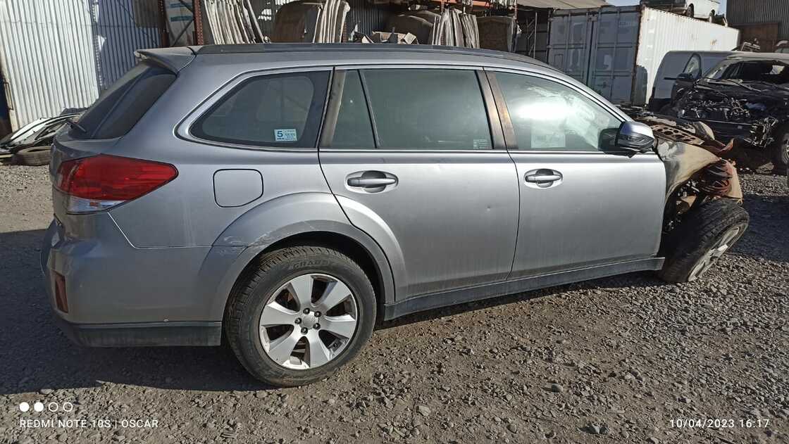 MUñON Subaru OUTBACK 2010  USADO  EN DESARME